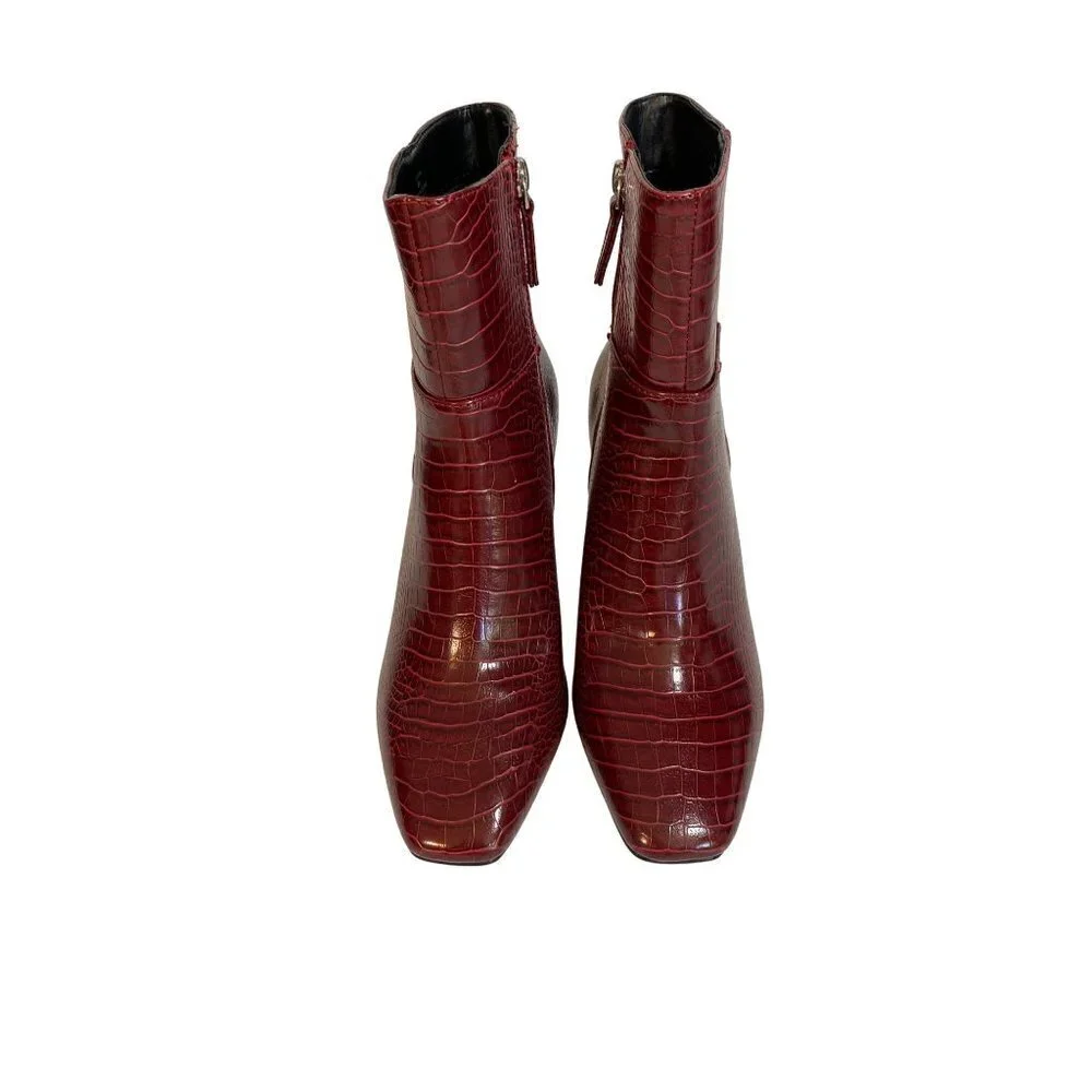 NWT Eloquii Wedge Ankle‎ Boot Color Wine Size 8W
